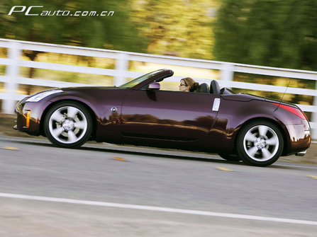 ծa nissan 350Z DƬ D 