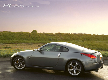 ծa nissan 350Z DƬ D 