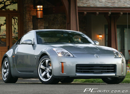 ծa nissan 350Z DƬ D 